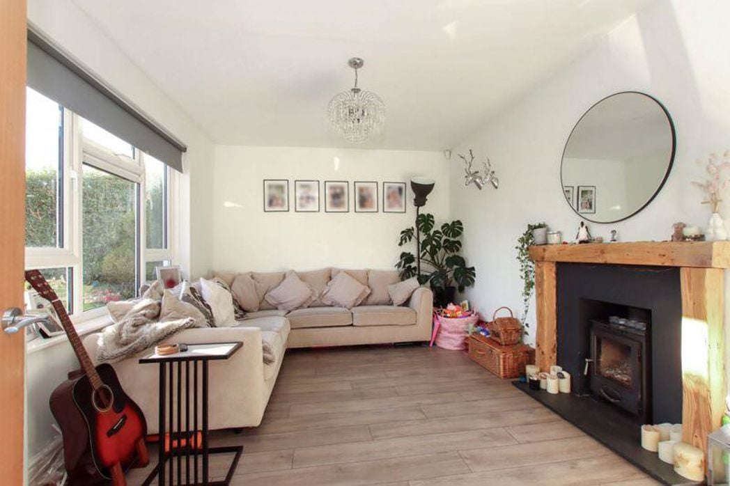 Property image 3 of 18