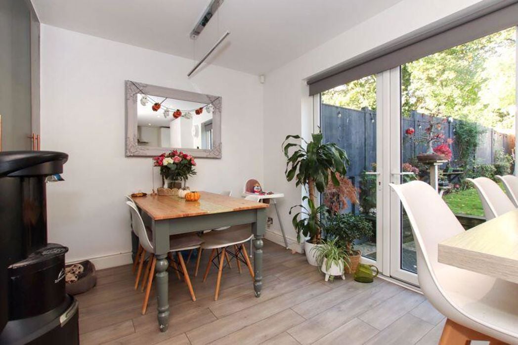 Property image 11 of 18