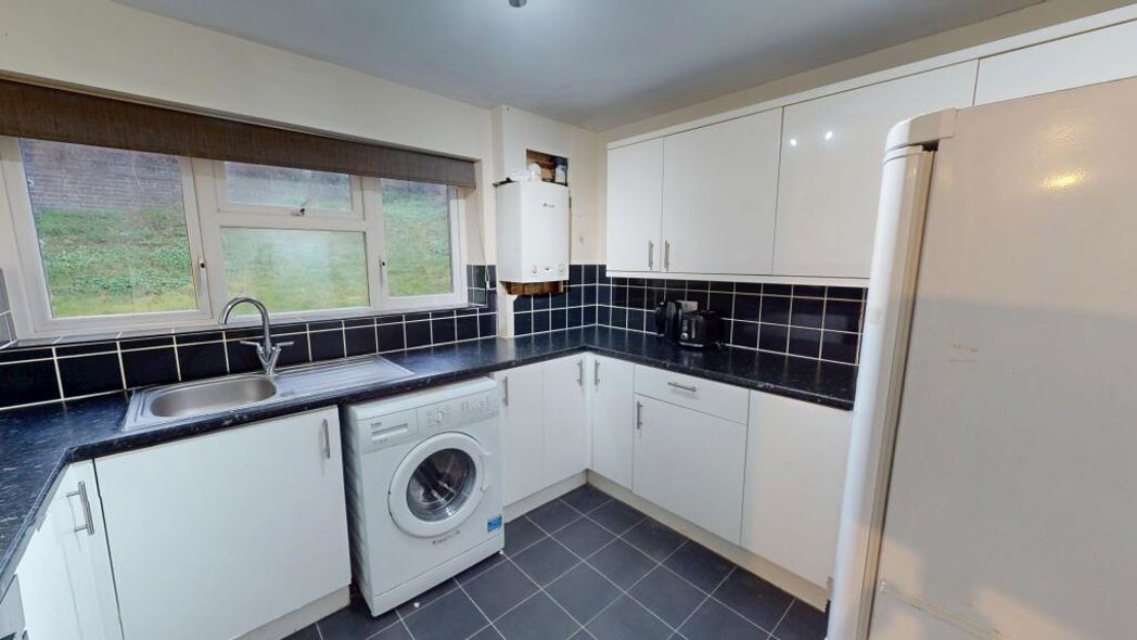 Property image 3 of 6
