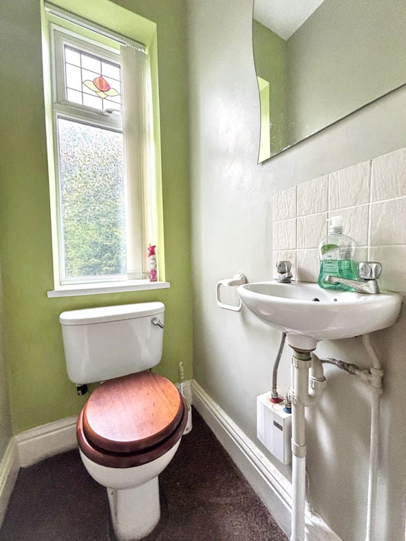 Property image 11 of 23
