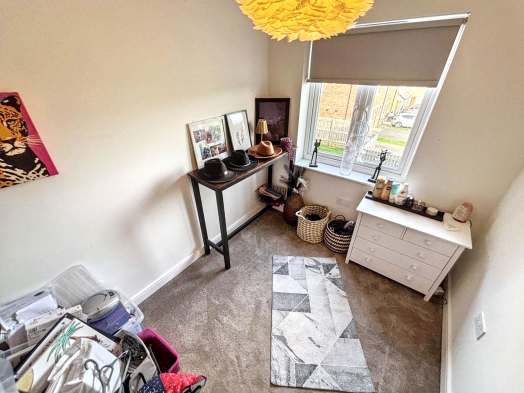Property image 11 of 16