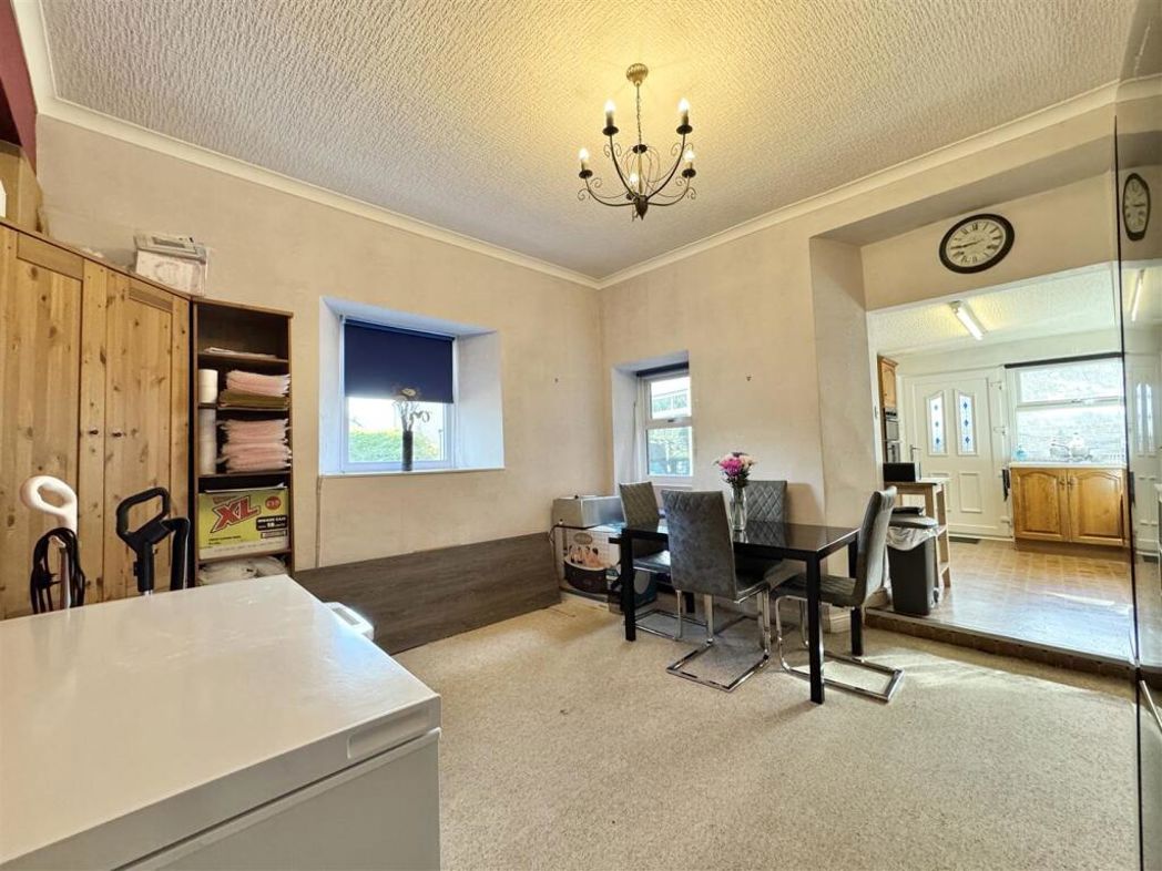 Property image 2 of 15