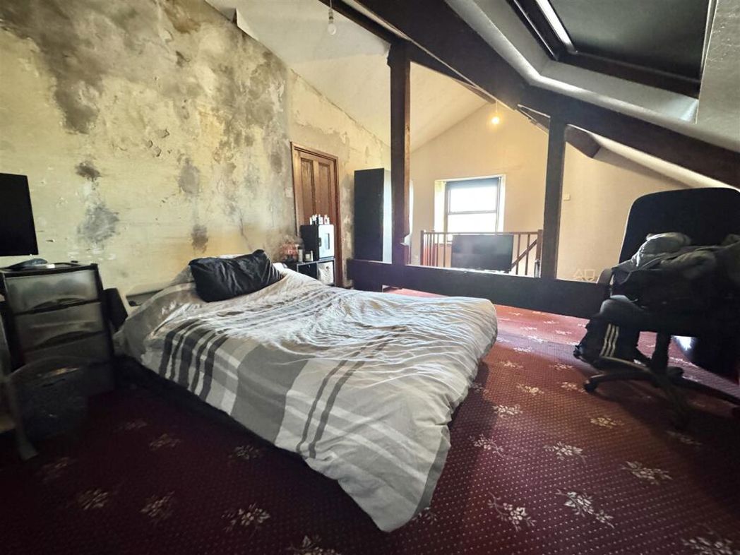 Property image 6 of 15