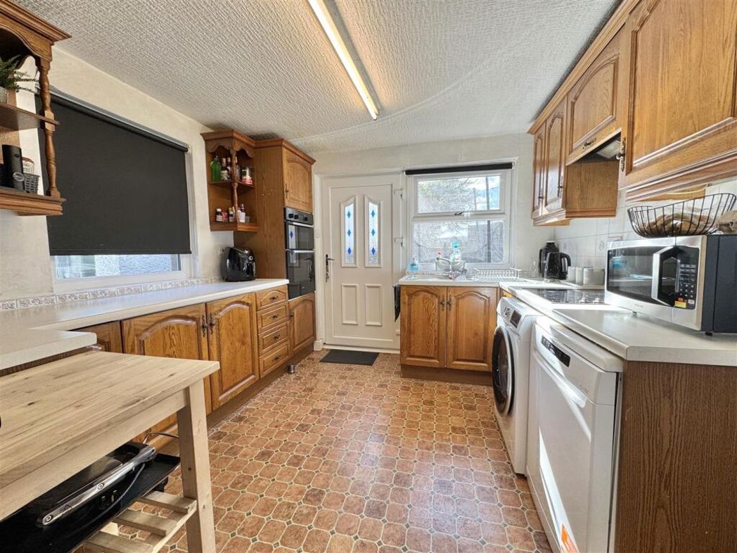 Property image 13 of 15