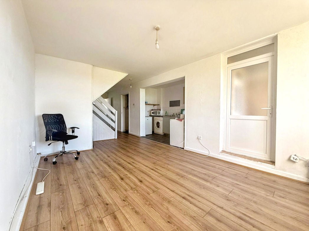 Property image 1 of 11