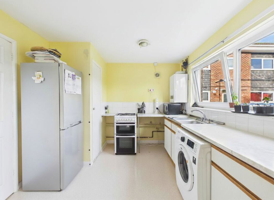 Property image 2 of 8