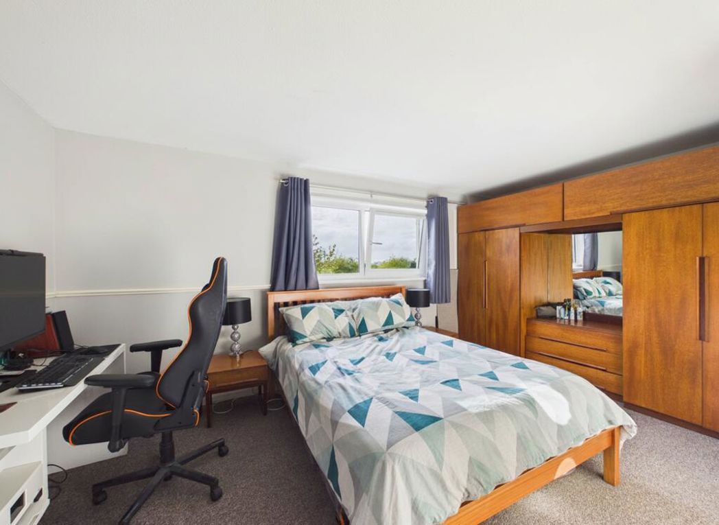 Property image 4 of 8