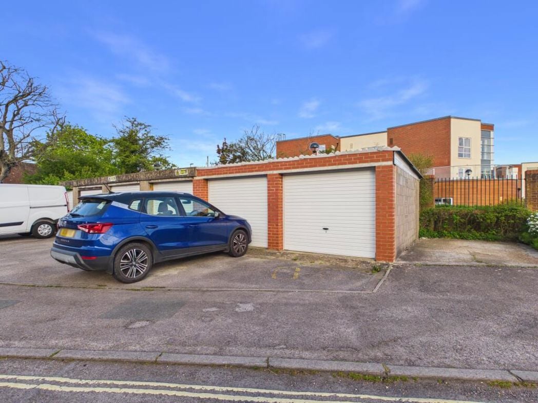 Property image 6 of 8
