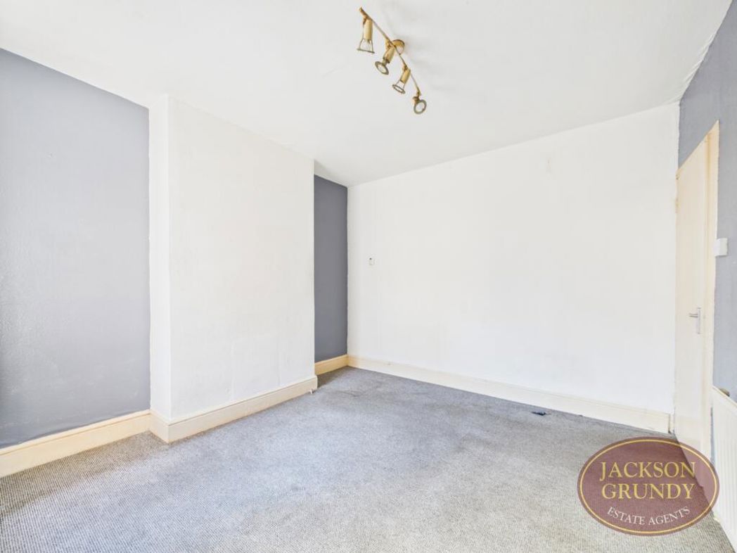 Property image 9 of 15