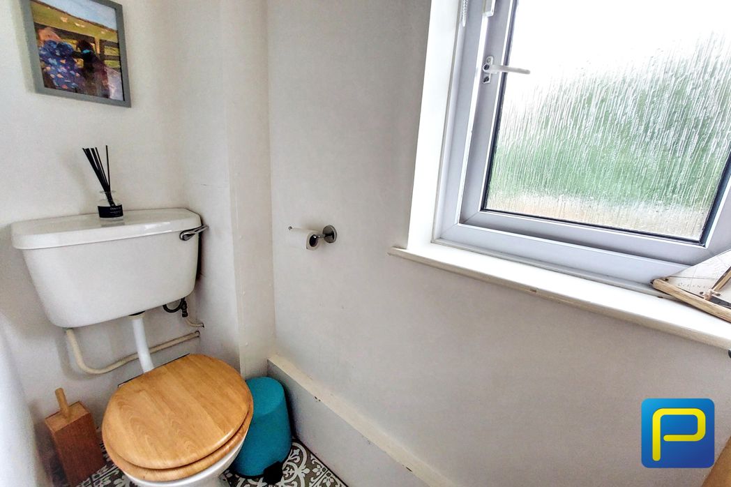 Separate WC
