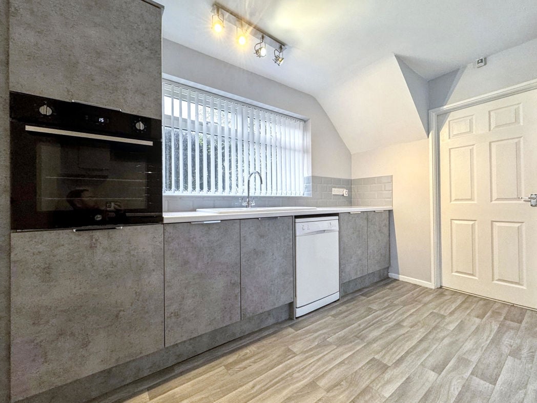 Property image 10 of 29