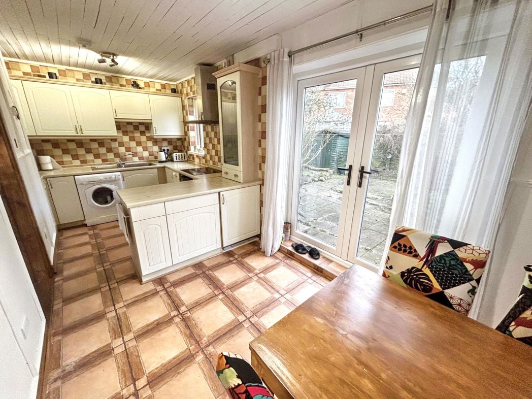 Property image 2 of 8