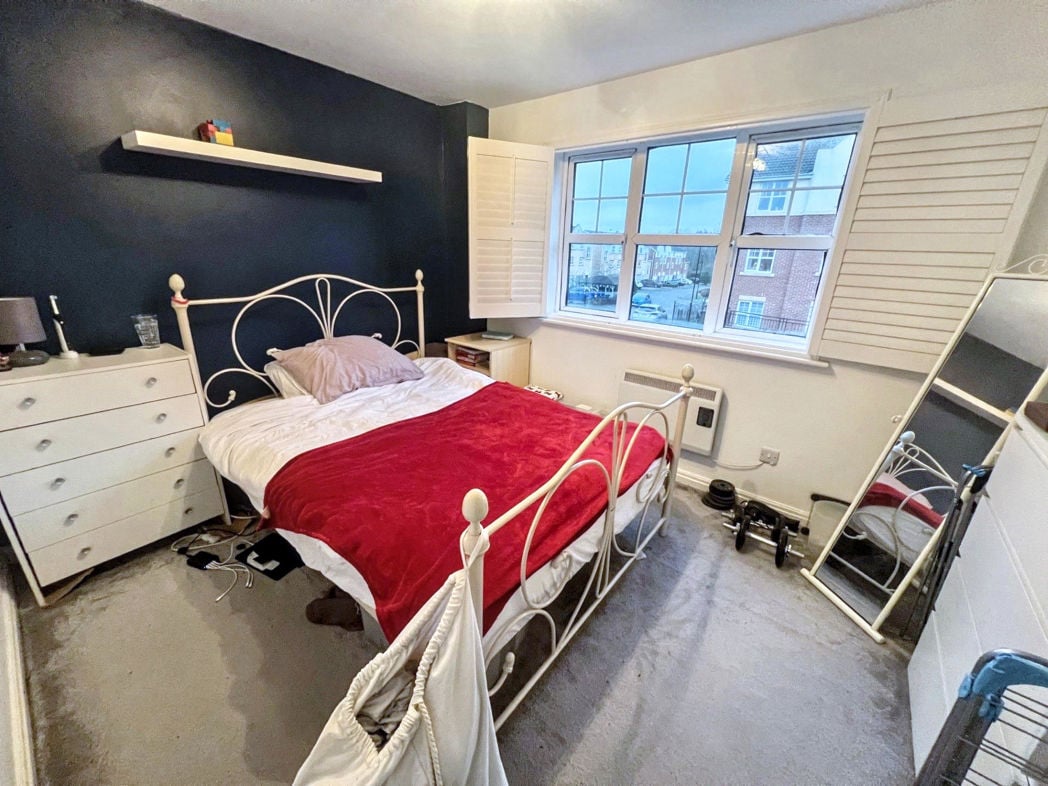 Property image 5 of 8