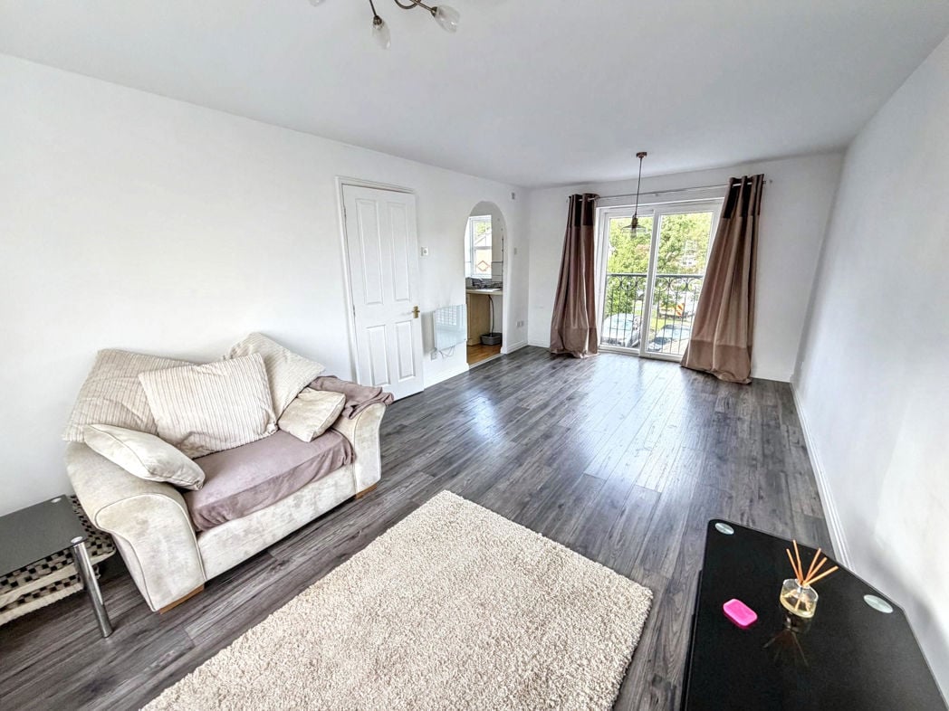 Property image 4 of 7