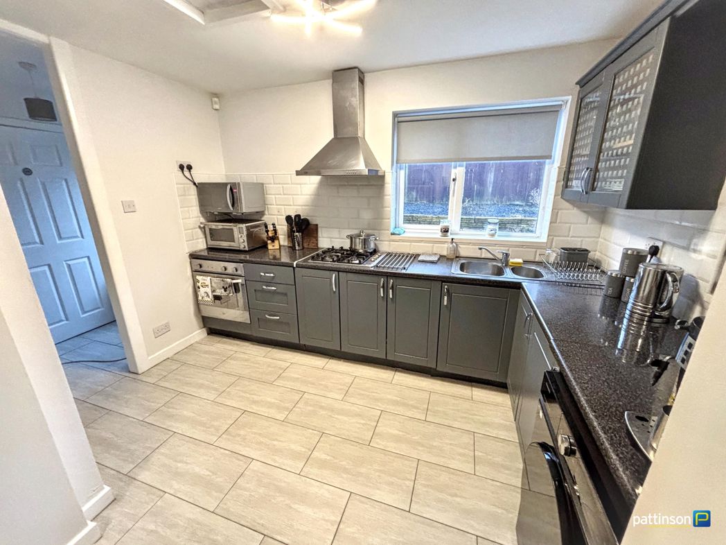 Property image 6 of 16