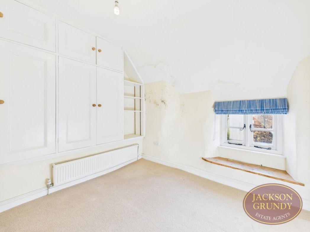 Property image 10 of 25