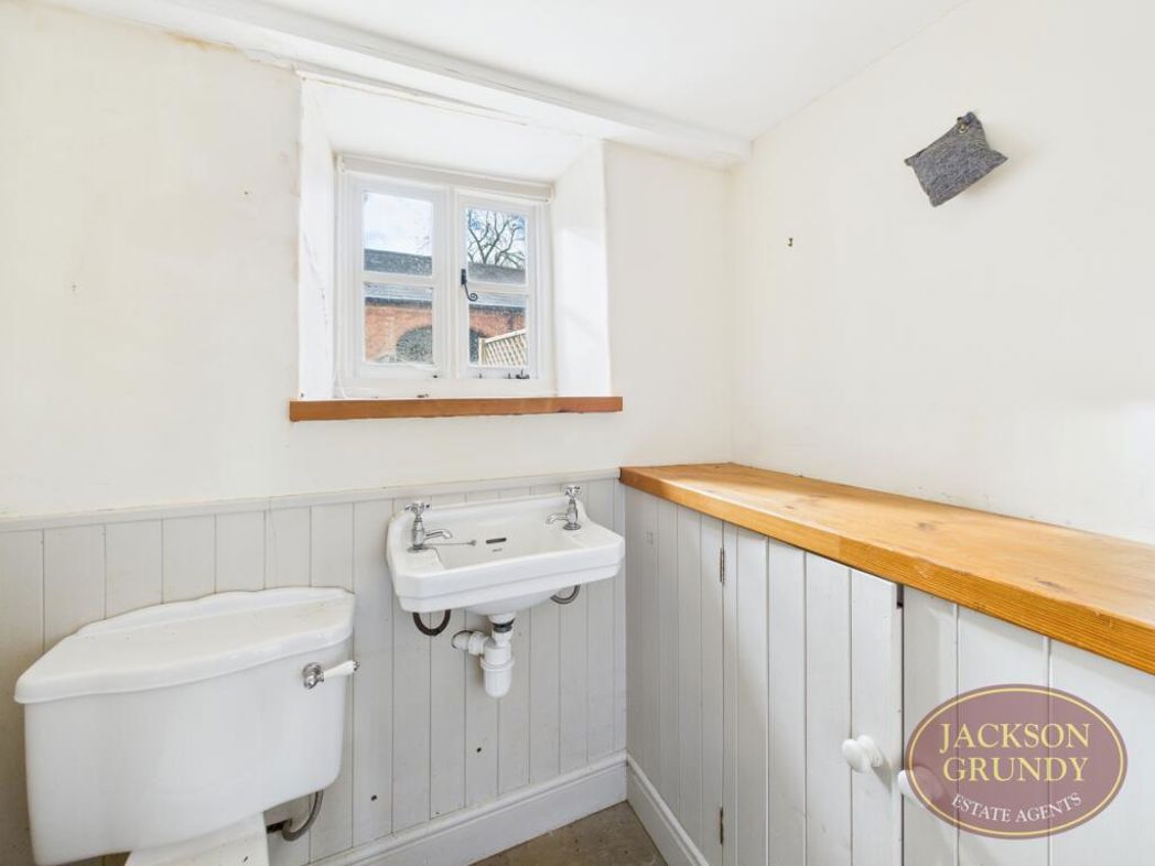 Property image 11 of 25