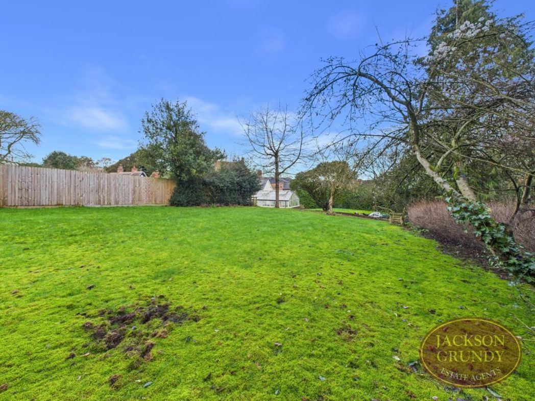 Property image 12 of 25