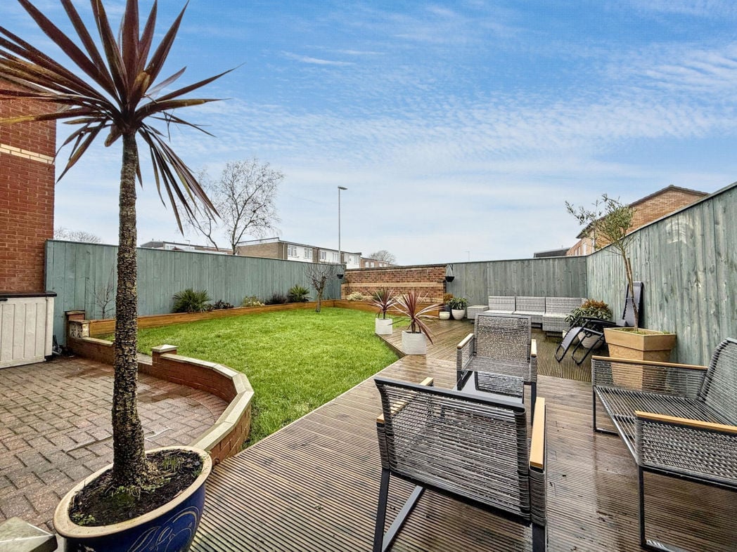 Property image 25 of 27