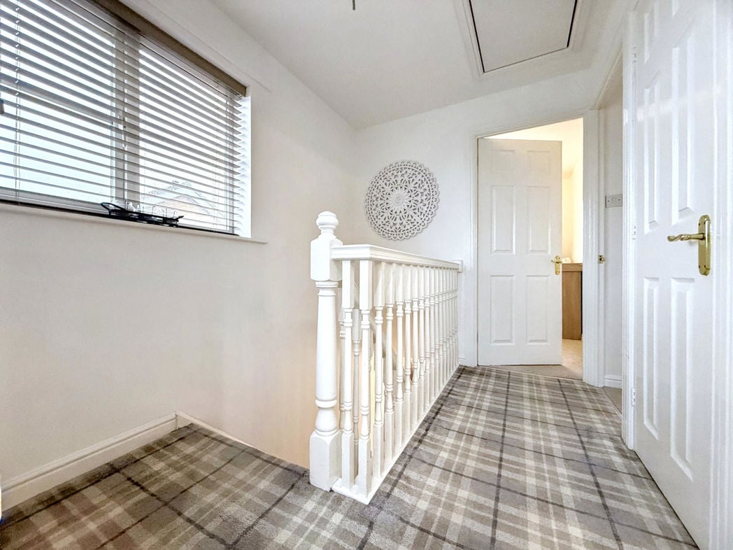 Property image 13 of 27