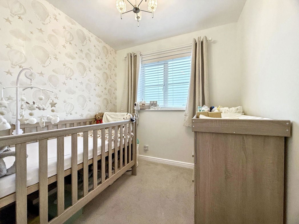Property image 19 of 27