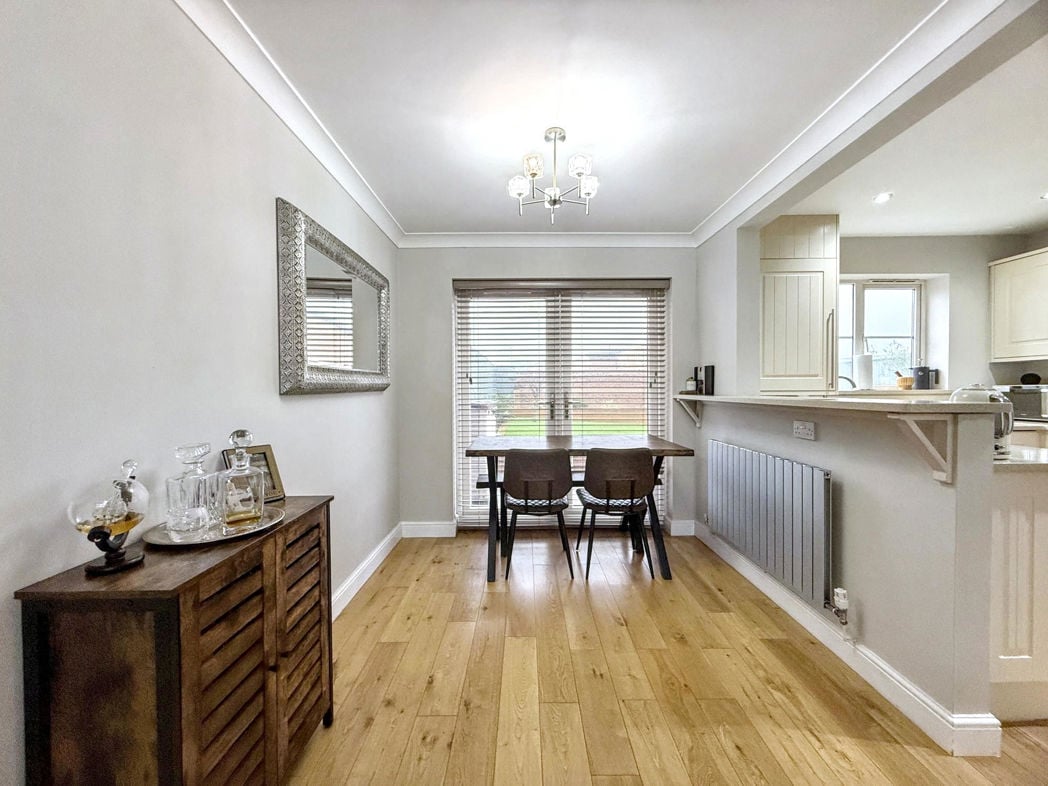 Property image 8 of 27