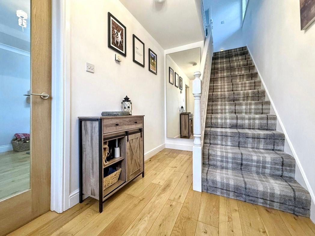 Property image 12 of 27