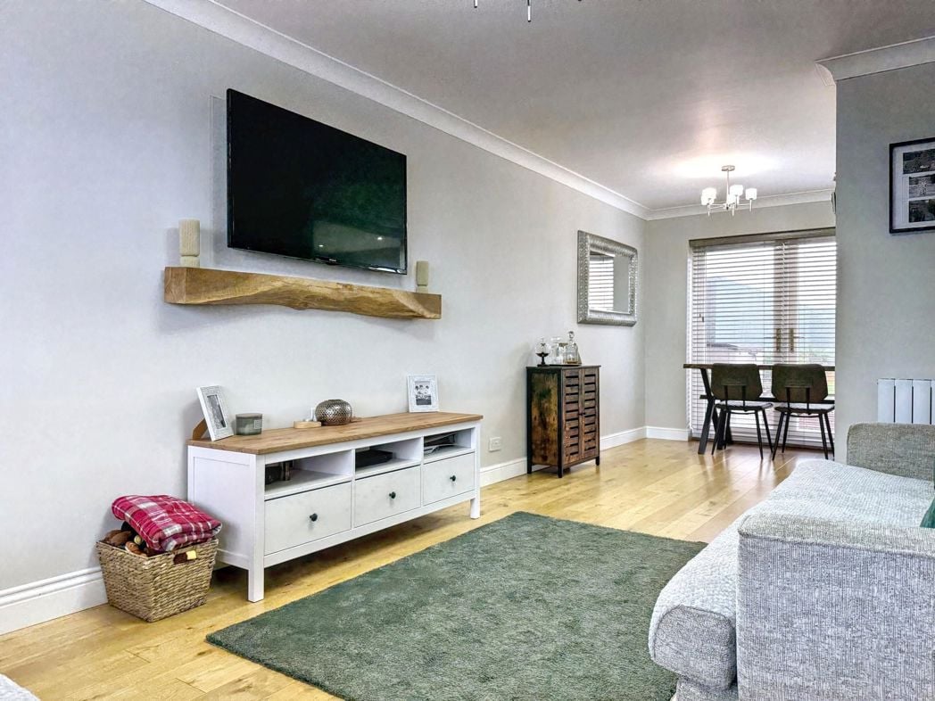Property image 5 of 27