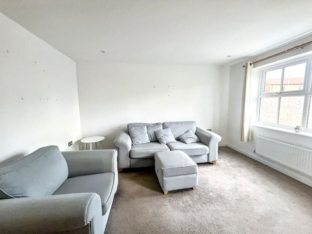 Property image 3 of 12