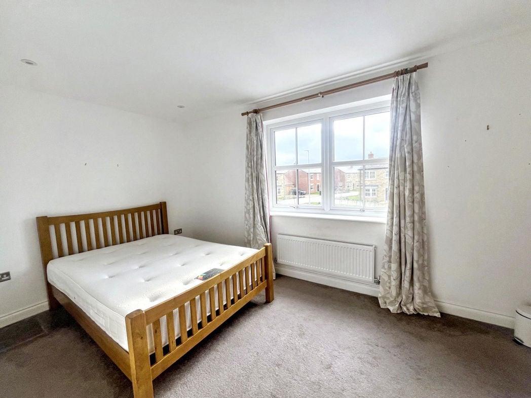 Property image 7 of 12