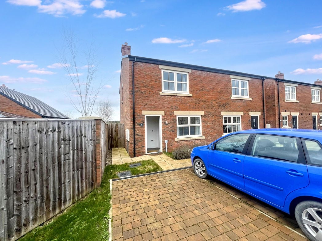Property image 1 of 12