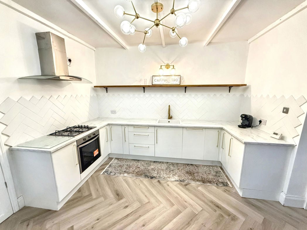 Property image 4 of 16