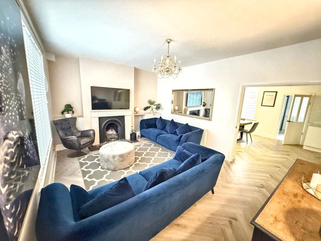 Property image 2 of 16