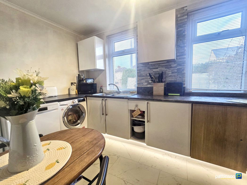 Property image 3 of 16