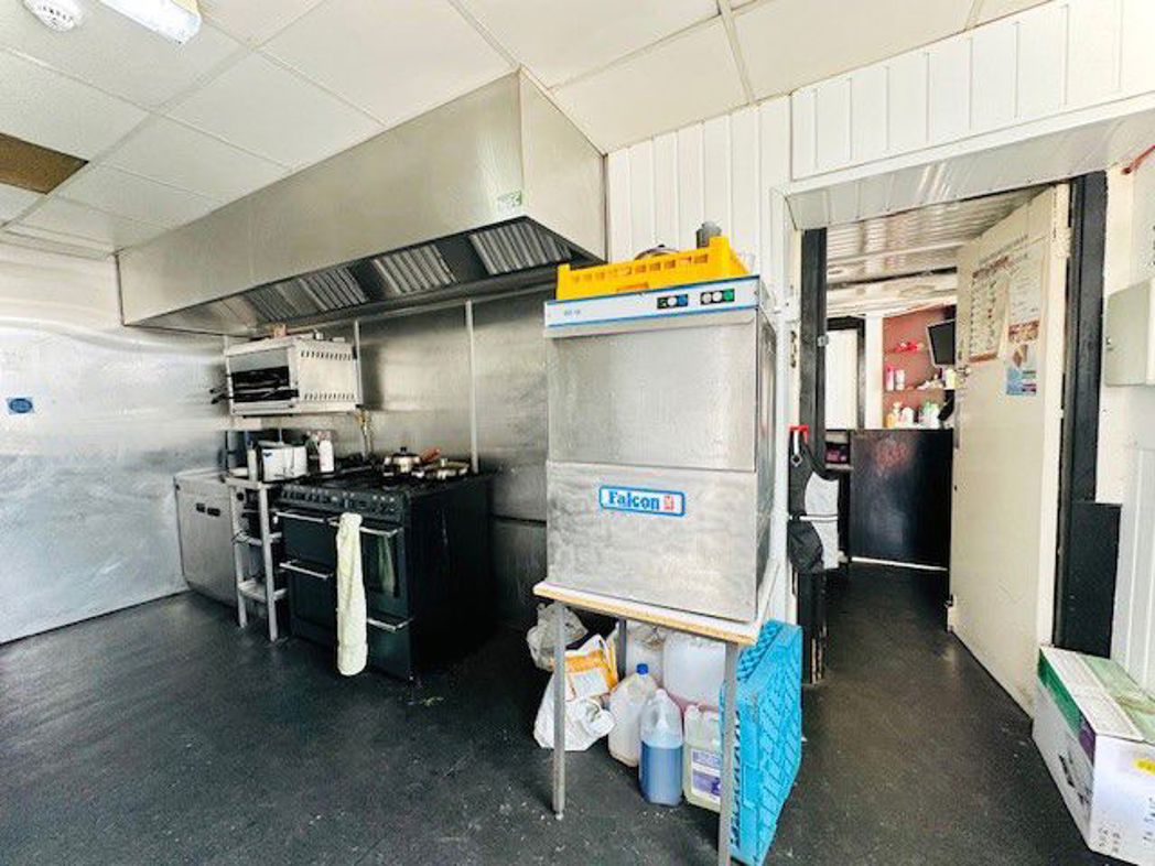 Property image 12 of 33
