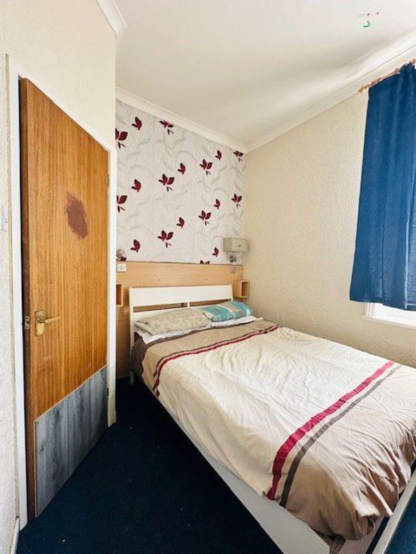 Property image 16 of 33