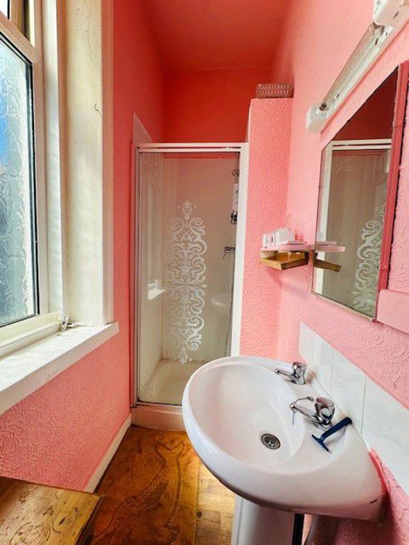 Property image 20 of 33