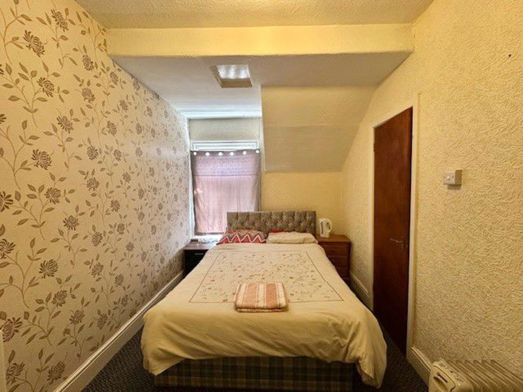 Property image 22 of 33