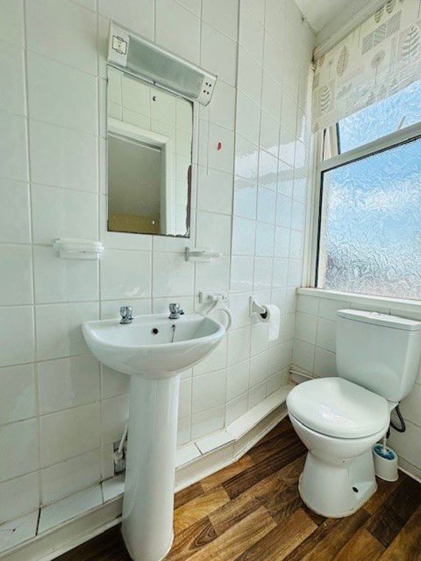 Property image 30 of 33