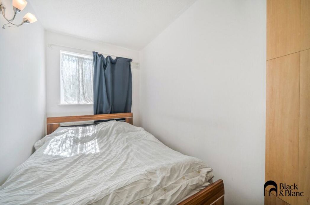 Property image 5 of 9