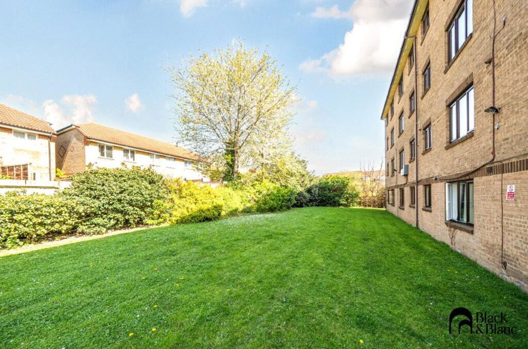 Property image 7 of 9