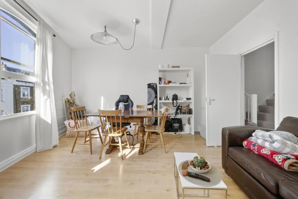 Property image 2 of 13