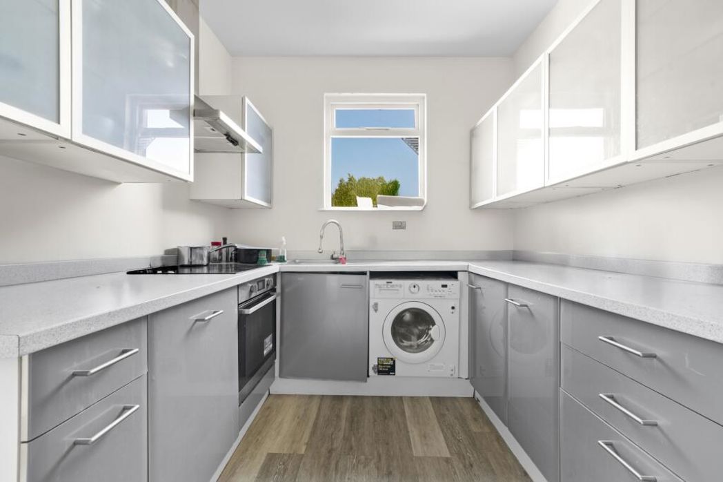 Property image 4 of 13