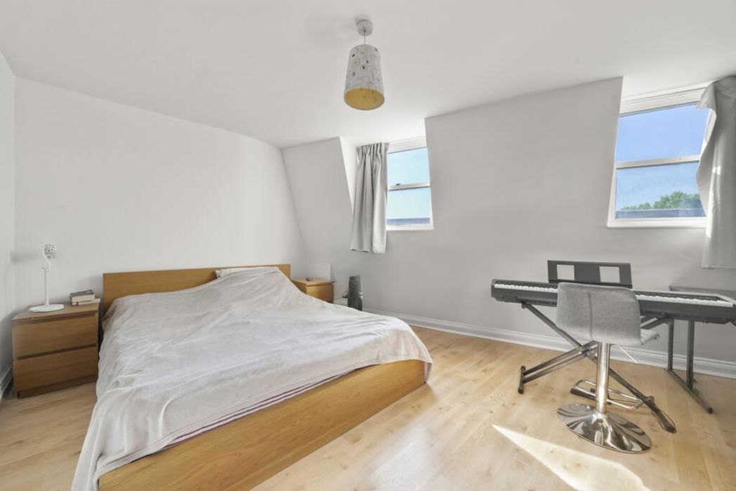 Property image 6 of 13