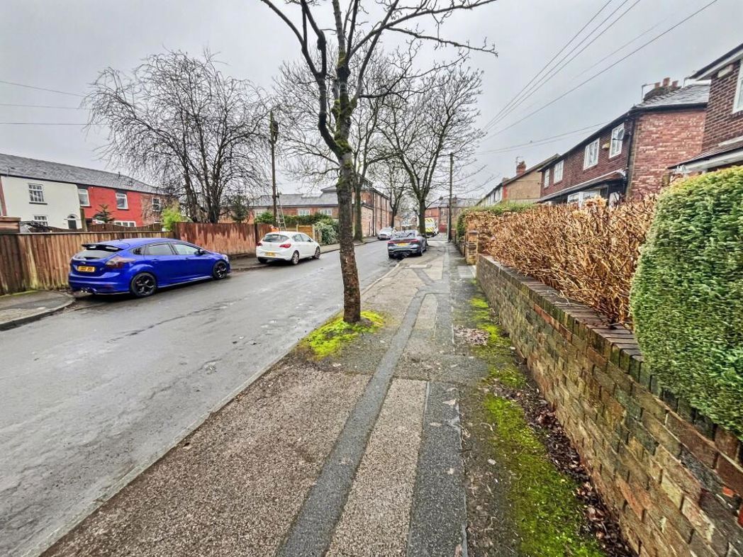 Property image 12 of 18