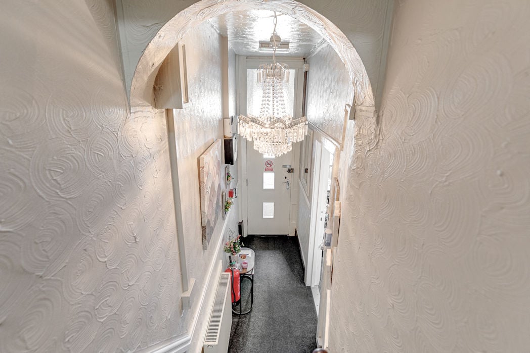 Property image 4 of 12