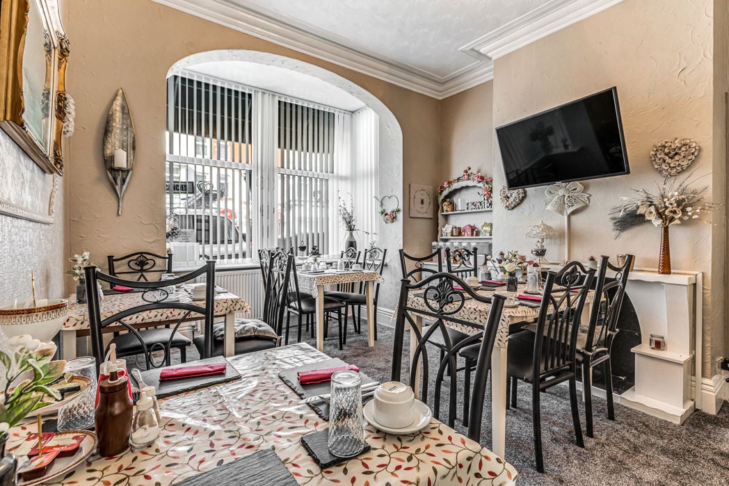Property image 2 of 12
