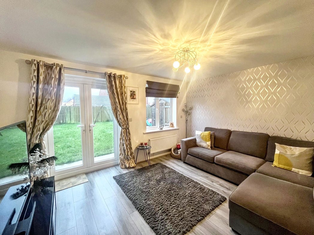 Property image 3 of 14