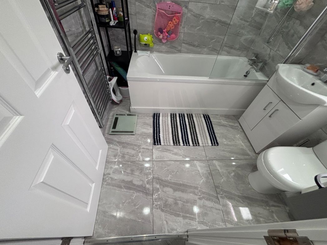 Property image 11 of 13