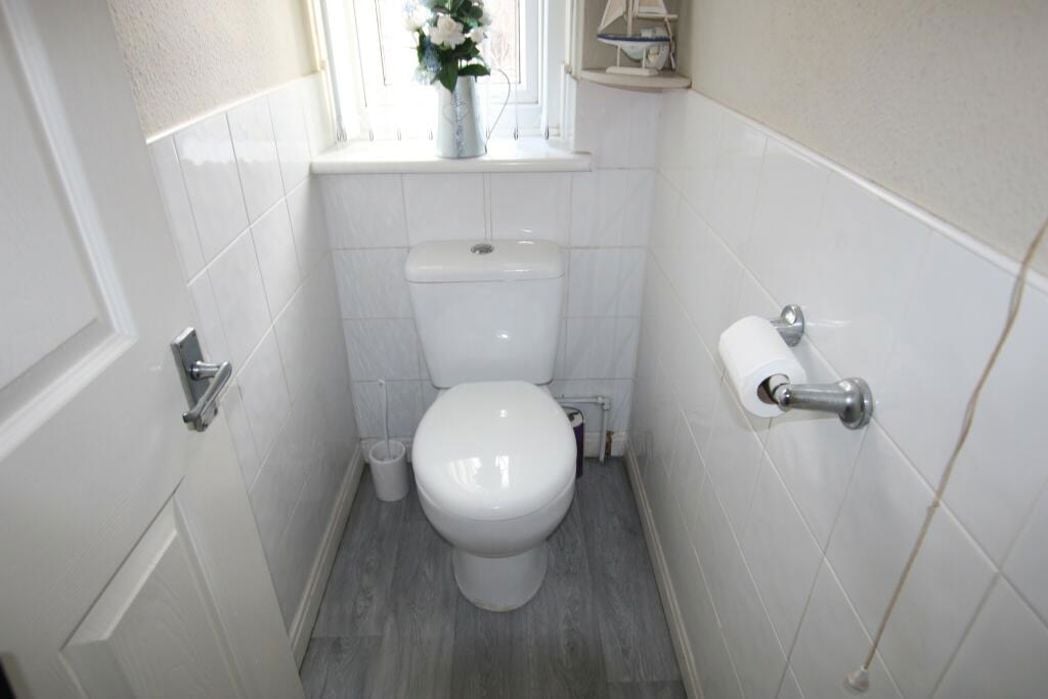 Property image 9 of 12